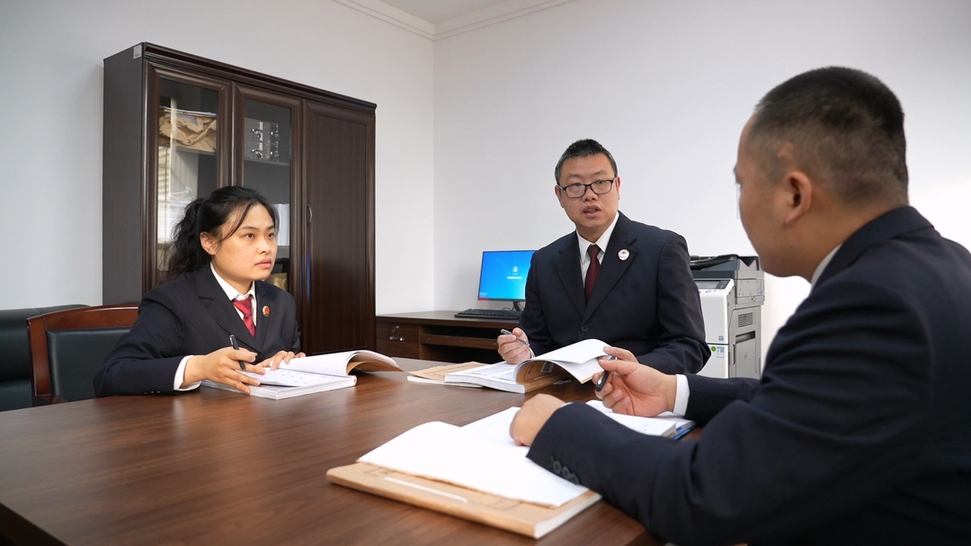 “举手之劳”换来“牢狱之灾”：某万人企业两管理人员获刑！
