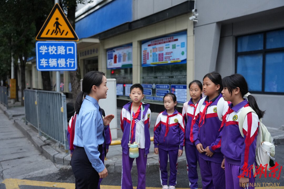 警示灯亮了，学生安全稳了！古丈检察促校园周边交通隐患“清零”